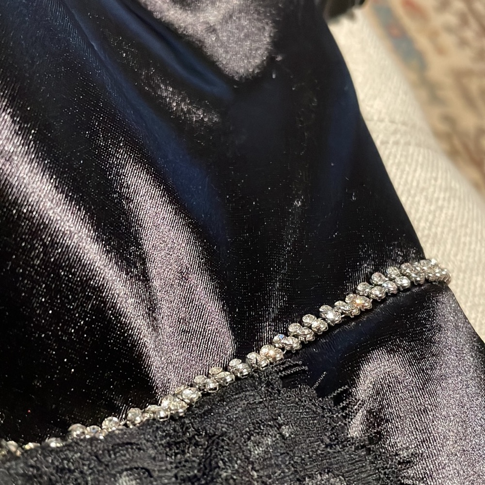 Plus Sz deep plunge rhinestone corset with lace and satin bodice 18-20 NWOT - Picture 9 of 15